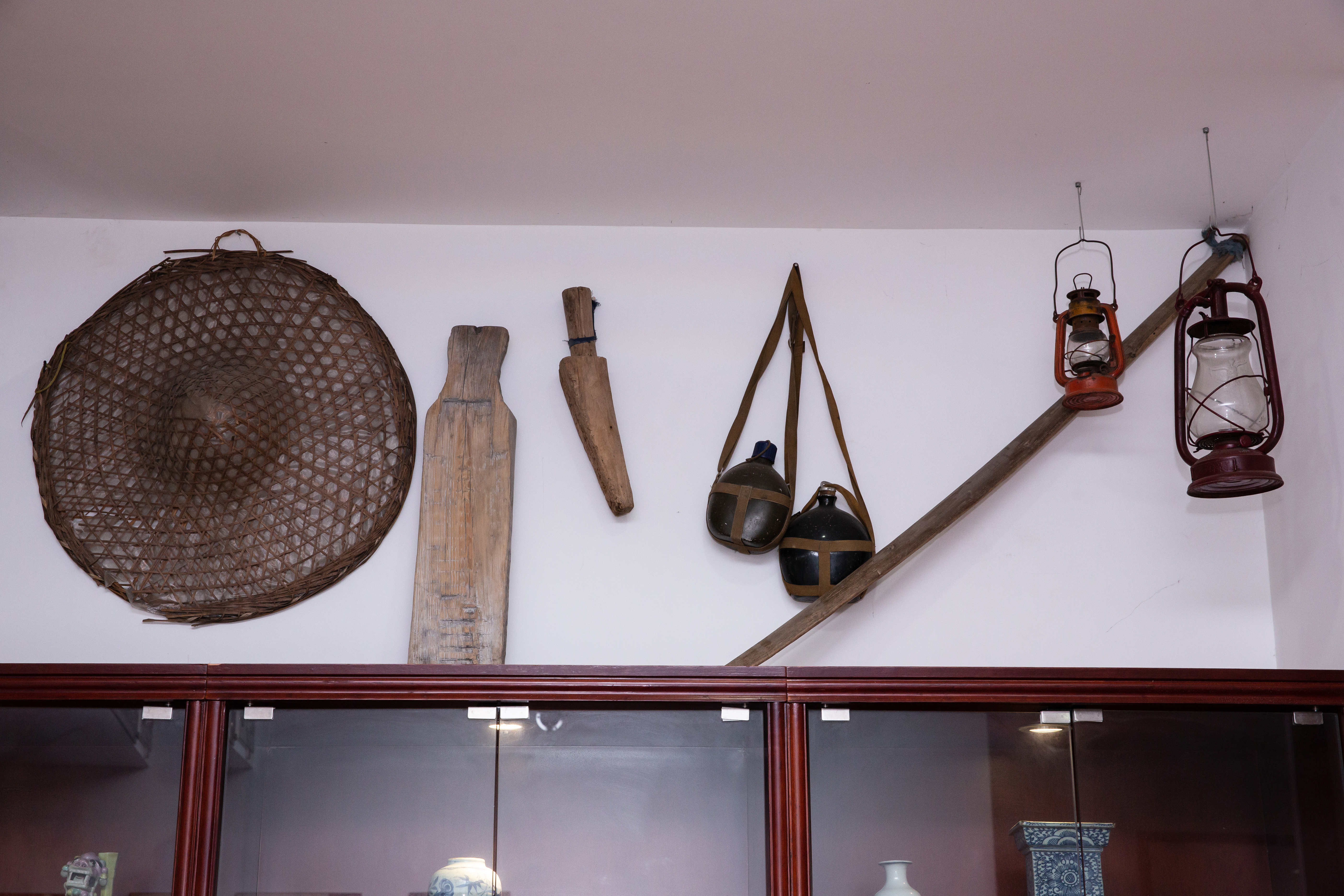 建(jian)廠(chǎng)時的(de)用(yong)具(ju)1